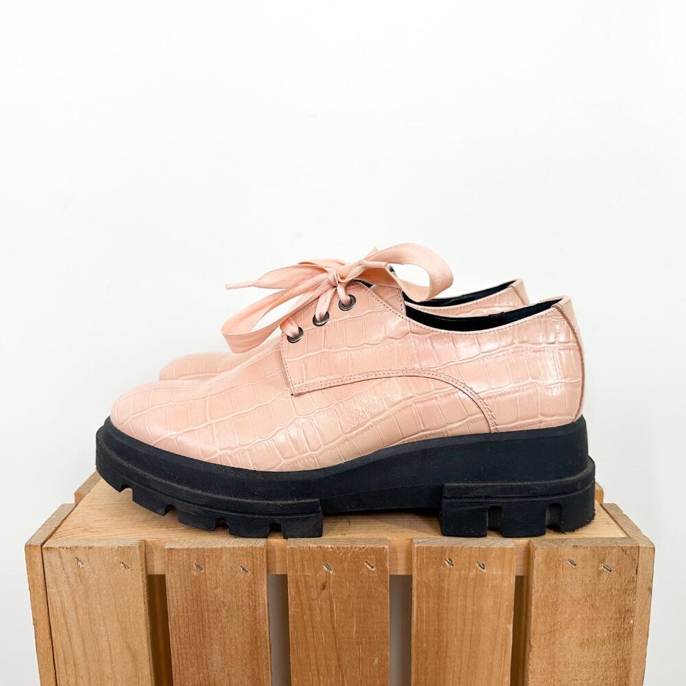 Anthropologie Perrie Leather Ribbon Lace Up Lug Sole Platform Oxfords Size 39